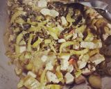 Foto langkah ke 6 dari resep Ikan Tuna Tumis Sayur Asin.