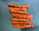 Une image de l'étape 3 de Salade de carottes et tomates aux raisins.