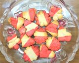 A picture of step 5 of Valentines Hearty Cookies.