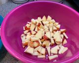 A picture of step 1 of Apple Waldorf salad🍎🥬🍅🥗.