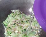 Foto langkah ke 4 dari resep Tumis labu Siam+toge.