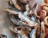 Foto del passaggio 8 della ricetta Fritto misto di pesce con farina integrale 🌷
