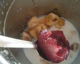 A picture of step 2 of Banana shake.