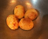 A picture of step 3 of Egg Palak Curry.