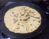 A picture of step 3 of Makki ki roti ki churi.