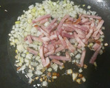 Foto del paso 1 de la receta: Gnocchi con salsa de queso gorgonzola, pera, bacon y nueces