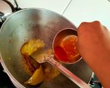নতুন আলু দিয়ে ডিমের ঝোল (notun aloo dimer jhol recipe in Bengali) রেসিপির ধাপ 4 ছবি