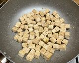 A picture of step 2 of Tofu and Pineapple Stir-Fry.