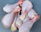 Foto del paso 1 de la receta Muslos de pollo en salsa de limón, azafrán y ajos tiernos