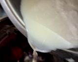 A picture of step 2 of Dragon Fruit Shake.