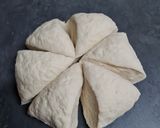 A picture of step 3 of Beer flatbread.