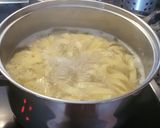 Foto del paso 7 de la receta: Tagliatelle al huevo con langostinos y almejas