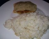 Foto del paso 3 de la receta: Papas cocida con relleno de sardinas a la salsa😊