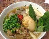 Hình bước làm 4 của món Boat Noodles