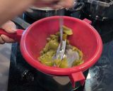 Foto del paso 4 de la receta: Solomillo en Salsa de pimiento verde