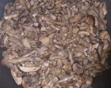 Foto del paso 2 de la receta: Torradas revuelto de setas