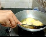 A picture of step 5 of Chakri (Snack's dish).