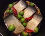 Hình bước làm 3 của món Cá ba sa hầm sung tươi