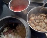 A picture of step 3 of Soya chunks curry.