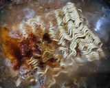 Foto langkah ke 2 dari resep Mie Kari Kecap.