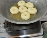 Foto langkah ke 11 dari resep Donat empuk 3 hari.