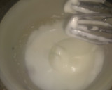Foto del paso 2 de la receta: Bizcochuelo de 2 huevos esponjoso 🎭