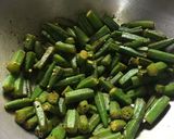 A picture of step 4 of Bhindi in Mustard Paste.