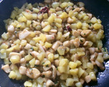 Foto del paso 8 de la receta: Chocos al ajillo con patatas confitadas 🦑