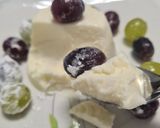Foto del paso 12 de la receta 57. Flan de queso con uvas