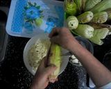 Foto del paso 4 de la receta: Envueltos dulces de mazorca con queso y bocadillo!