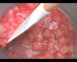 A picture of step 5 of Peach sparkling water.