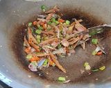Foto langkah ke 2 dari resep Oseng Kates ikan Rebus (pepaya Muda).