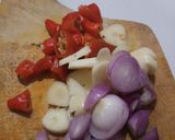 Foto langkah ke 2 dari resep Mie tek-tek ala suami😘.