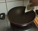 A picture of step 1 of Vermicelli upma Seviyan upma.