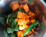A picture of step 3 of Mango Raita.
