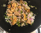 Foto del paso 3 de la receta: Arroz de pollo y alcachofas