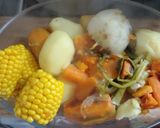 Foto del paso 2 de la receta: Caldo de verduras y sopa crema