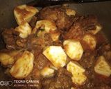 A picture of step 8 of Shaljam gosht.