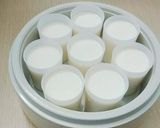 Hình bước làm 2 của món Sữa chua úp ngược