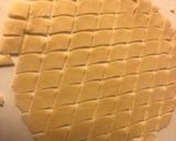 A picture of step 2 of Cheeslings.