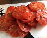 Une image de l'étape 3 de Salade composée au concombre,tomates,oignon rouge,feta et citron confit.