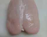 Foto del paso 1 de la receta: Pechuga de pollo al vino blanco