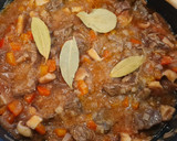 Foto del paso 5 de la receta: Estofado de ternera con shiitake y boniatos