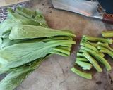 A picture of step 1 of U Choy Sum with Garlic Oil.