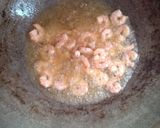 Foto langkah ke 5 dari resep Nasi Bakar Ayam Udang Kemangi.