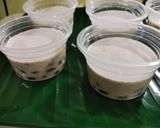 A picture of step 5 of Coconut Jelly with Red Beans.