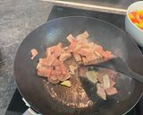 รูปขั้นตอนการทำที่ 2 ของ ผัดเปรี้ยวหวาน Sweet pork