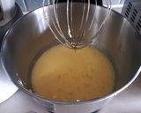 Foto del passaggio 1 della ricetta Torta rovesciata a cuore con mele e yogurt