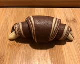 Foto del passaggio 17 della ricetta Cornetti sfogliati alla vaniglia variegati al cacao🥐