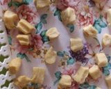 A picture of step 3 of Milk cincin.